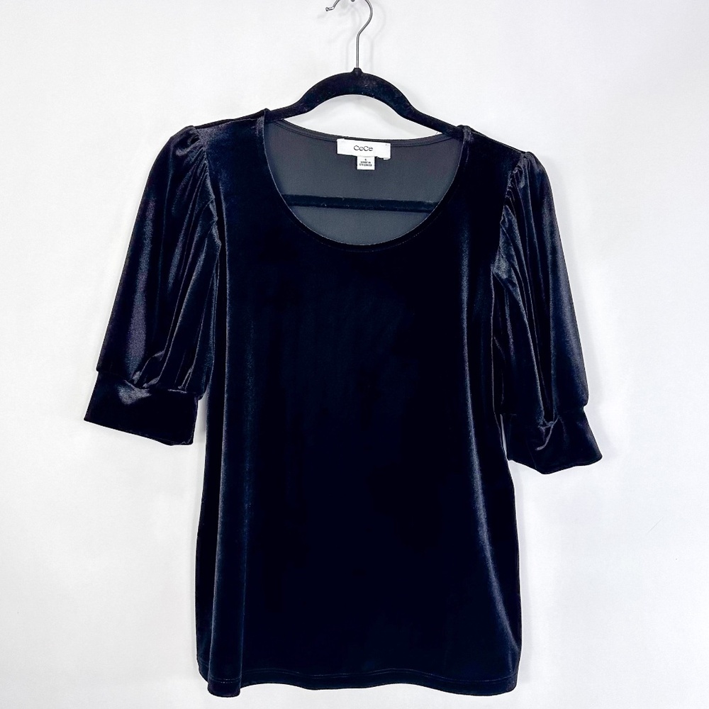Cece Black Velvet Pleated Short Sleeve Blouse